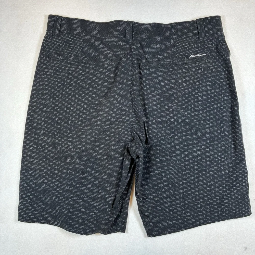 Eddie Bauer TraveX Shorts Mens 35 Dark Gray Hybrid Chino Performance Tech